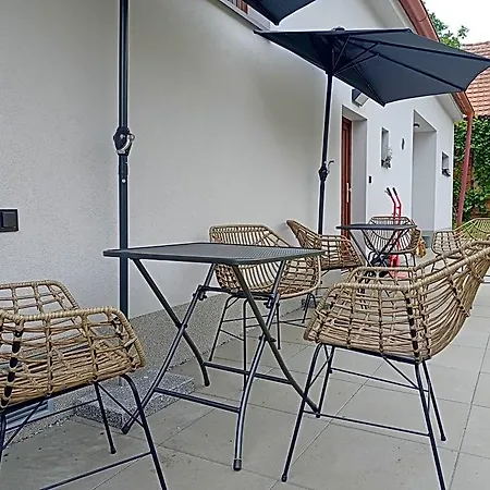 Kafe V Obyvaku B&B